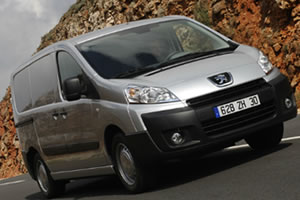 Peugeot Expert Professional Standard BlueHDi 120BHP 1400Kg Stop&Start Panel Van with Sat Nav